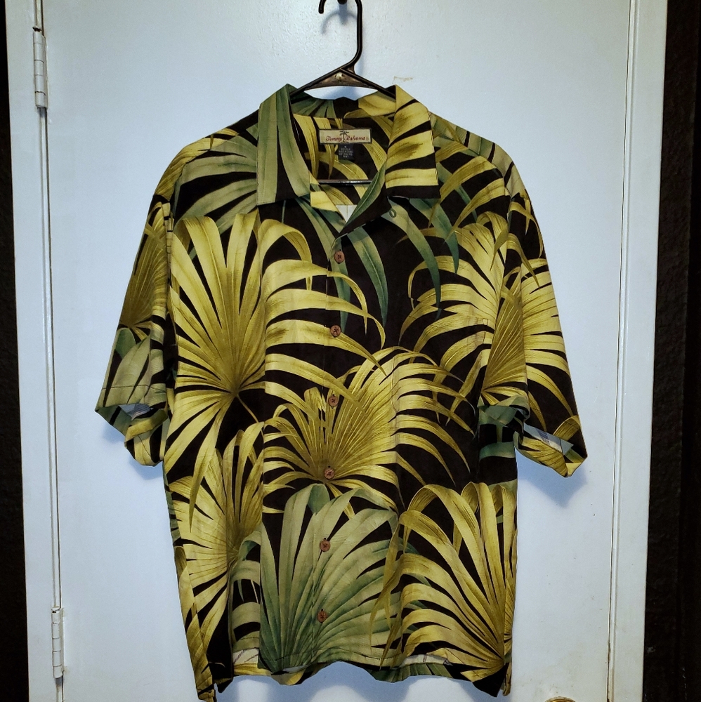 Silk! Tommy Bahama Medium Shirt